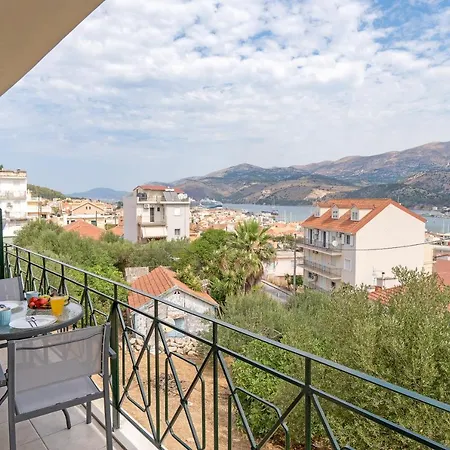 Unique View Apartmán