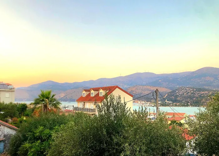 Unique View Apartment *